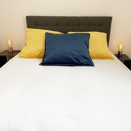 Le Clocher- Appartement Dans Le Coeur De Ville Chartres Eksteriør bilde
